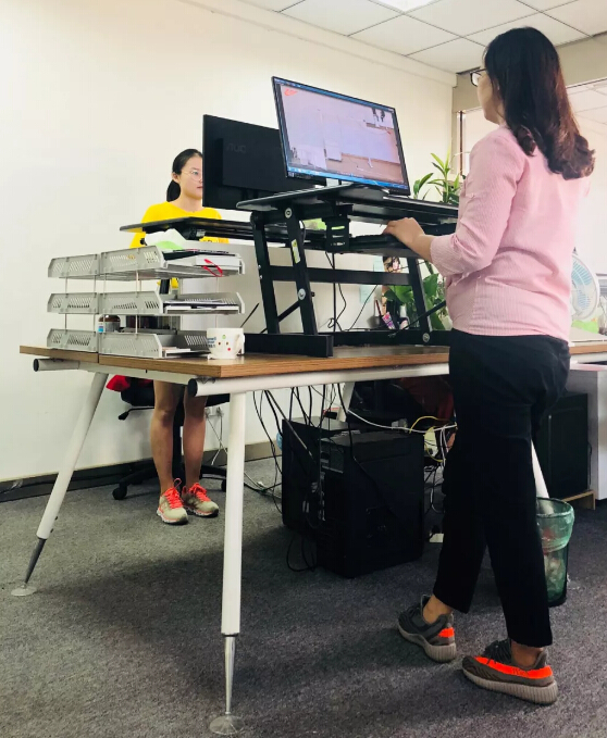 Pengcheng height adjustable desk